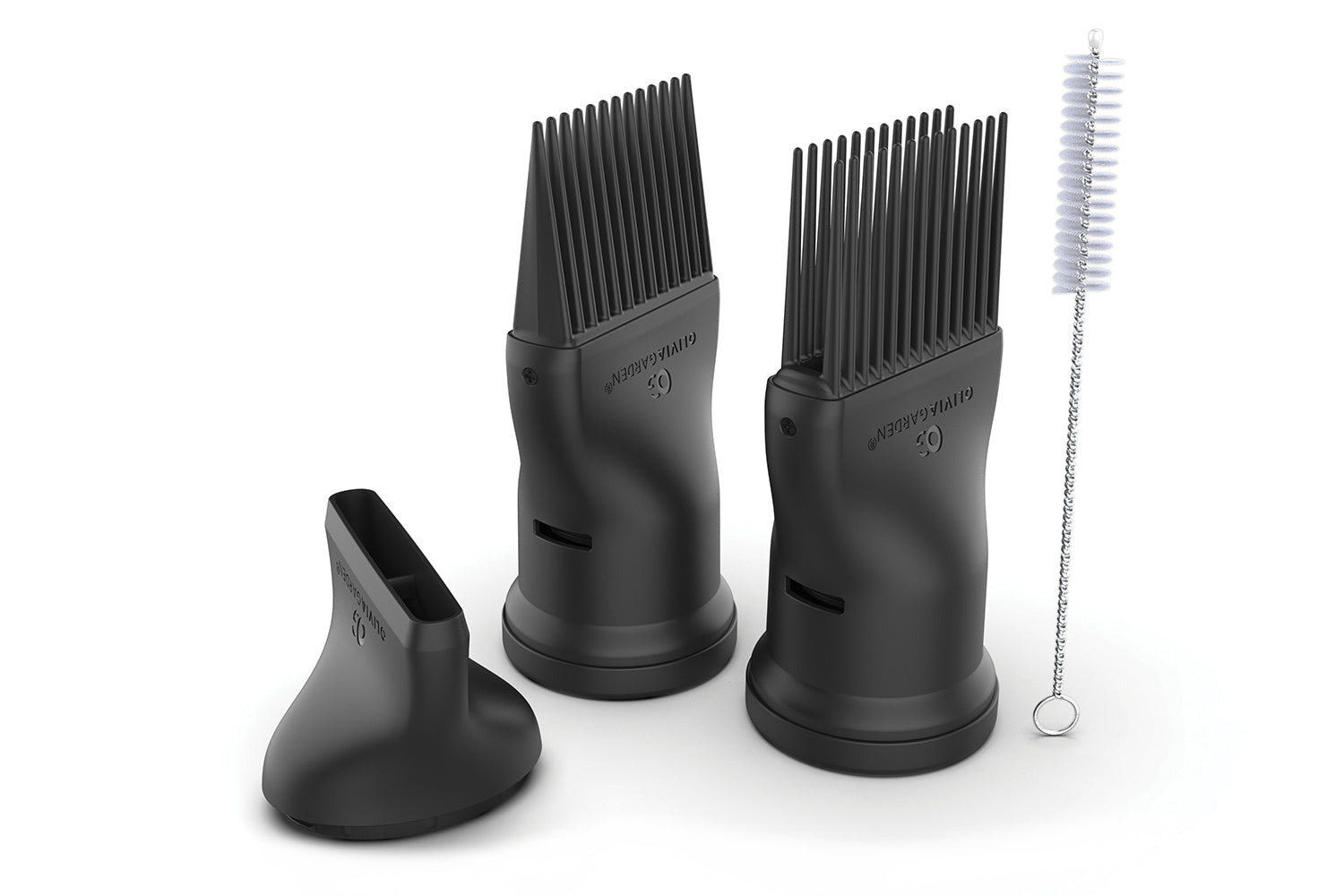 Fine-tooth & wide-tooth comb attachments, 2 3/4” Concentrator nozzle & Cleaning brush